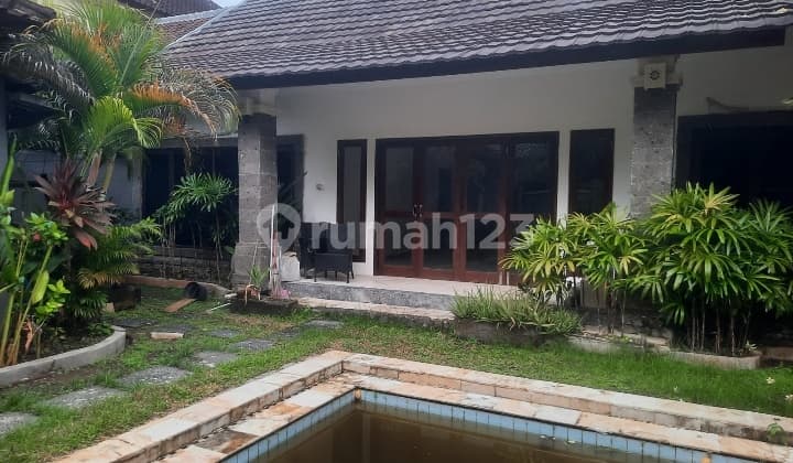 Di Jual Tanah Bonus Bangunan Tua Lokasi Semawang Sanur Denpasar Selatan