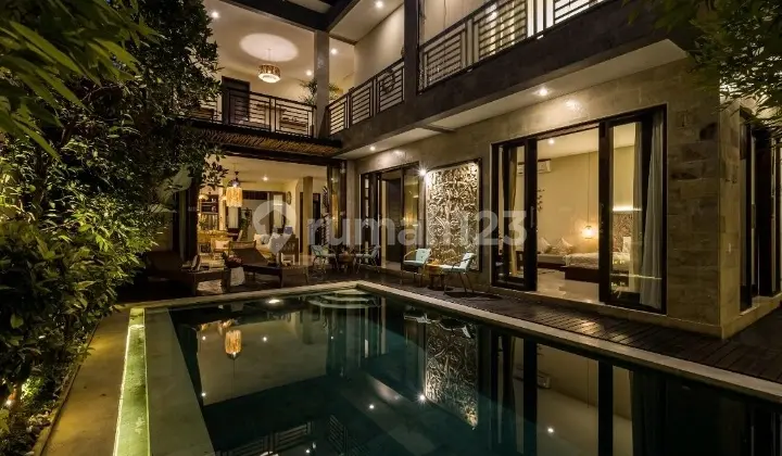 Di Jual Villa Lokasi Mertanadi Kerobokan Kuta Utara