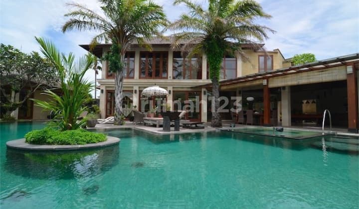 Hot List Top Urgent Cheapest in Its Class For Sale Modern Luxury Villa Location Seminyak Badung