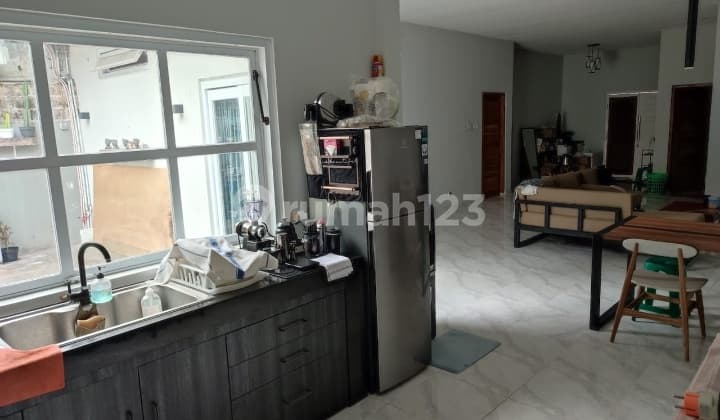 For Sale, House at Taman Griya Jimbaran Location, South Kuta