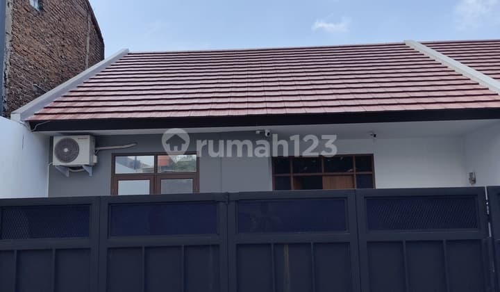 Rumah 1 Lantai Gress 2024 di Jl. Banjarsari Antapani Bandung