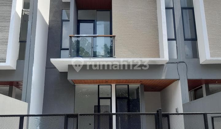 Dijual 3 Unit Rumah Townhouse Model Kekinian Di Leuwipanjang Lokasi Strategis Dekat Terminal