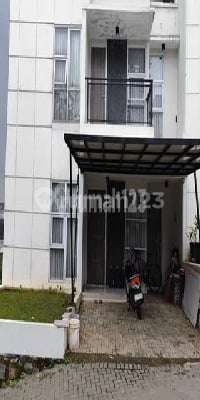 Dijual Murah Rumah 2 Lantai+ Rooftop di Cipageran Kota Cimahi
