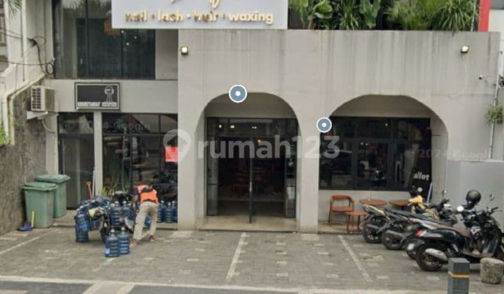 Tempat Usaha Eksklusif Kebayoran Baru - Parkir 6-8 Mobil
