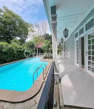 Luxury Classic House with Swimming Pool for Rent in Adityawarman - Senopati, Kebayoran Baru