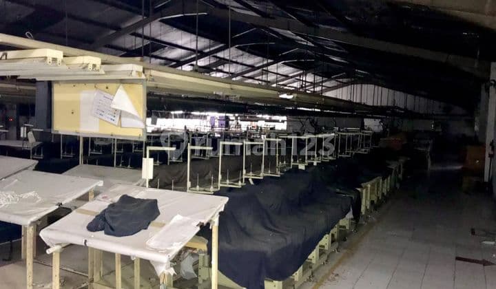 Bu! Dijual / Disewakan Gudang-Pabrik Ex Garmen di Cibitung Bekasi, Akses Kontainer 40Ft, Bebas Banjir