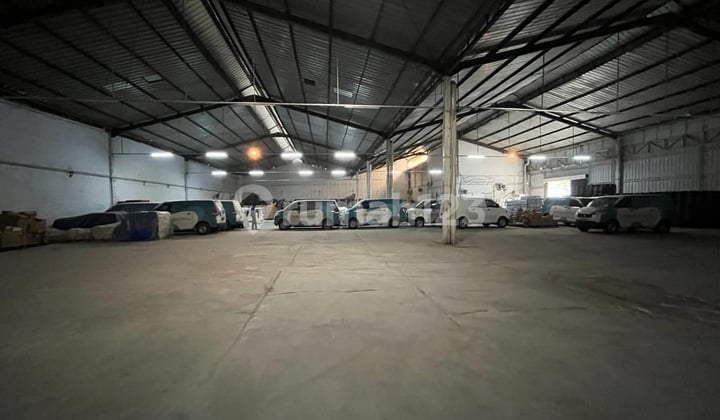 For Rent Strategic Warehouse Border Ciracas / Cijantung | Large Truck Access