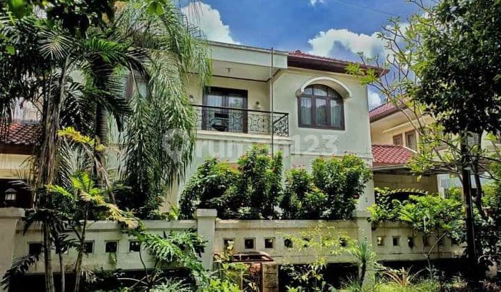 Dijual Rumah Mewah American Classic di Patra Kuningan - Lt 788 M², Taman Luas, Lokasi Elite Jakarta Selatan