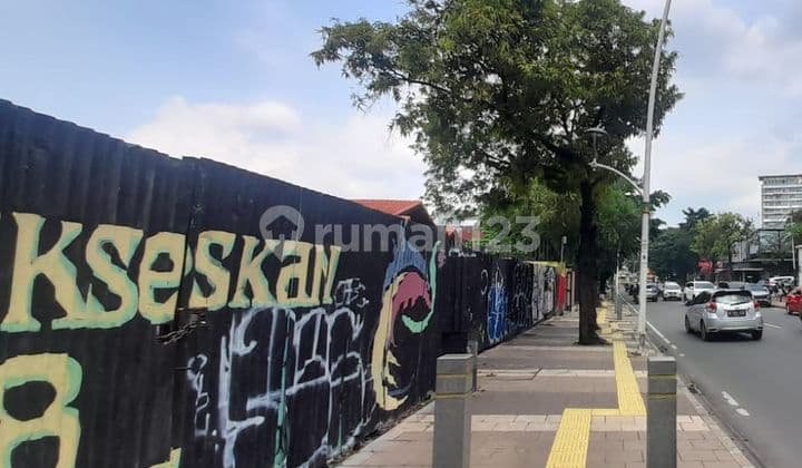 Best Deal Kemang Raya! Square Land 1,700 M² - Suitable for Premium Business