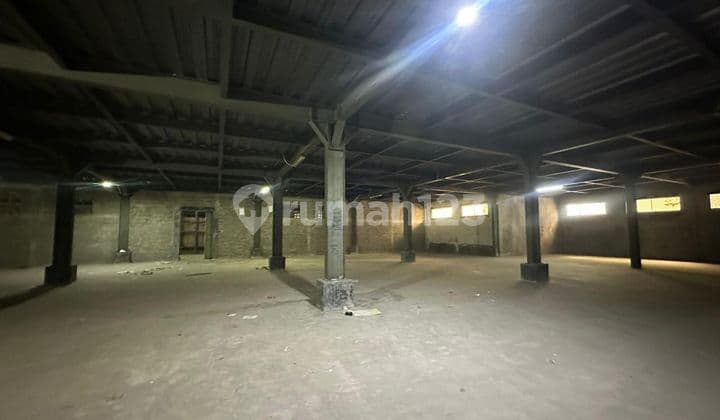 Disewakan Gudang Besar Kapuk Jakarta Barat | Lt 4.000 M² | Akses Kontainer 40Ft | Ada Office & Lift