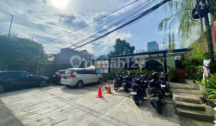 Disewakan Eks Common Place F&B Kebayoran Baru - Siap Pakai, Lokasi Ramai