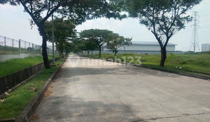 Dijual Tanah Industri 10 Ha Cocok Subdivide - 3 Sisi Jalan di Delta Silicon