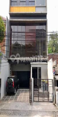 Dijual Ruko 4 Lantai Siap Huni - Bendungan Hilir | Akses 2 Mobil | SHM