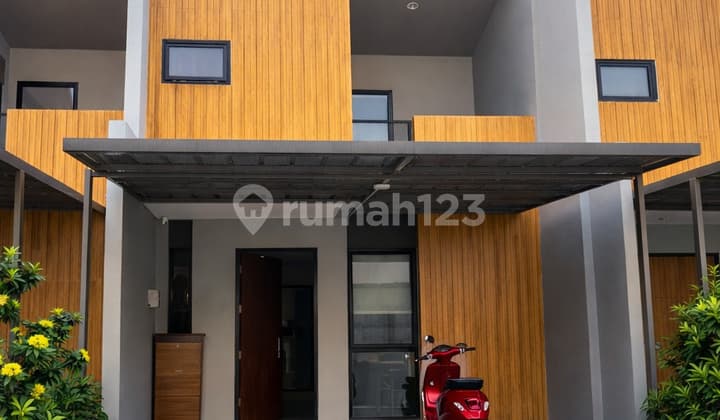 Rumah Furnished Kondisi Bagus di Grand Wisata Tambun