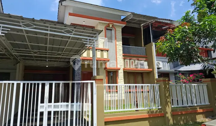 Good and Ready-to-Occupy 2-Story House in Grand Wisata Bekasi
