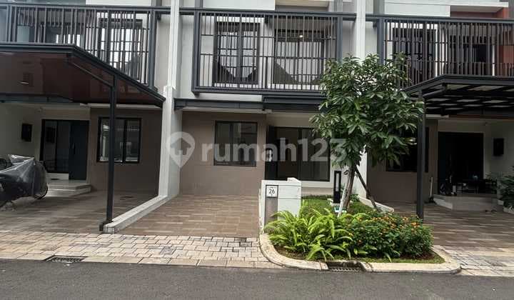 Rumah Siap Huni Leonora Gading Serpong, Attic Room 3 Lantai