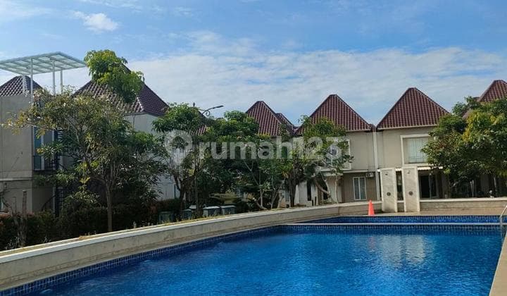 Rumah dengan Fasilitas Cluster Full Renov di Latigo Village