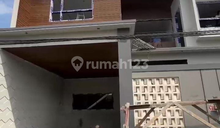 TOP DEAL FOR SALE HOUSE IN PADANGSAMBIAN VIEW LOCATION, WEST DENPASAR