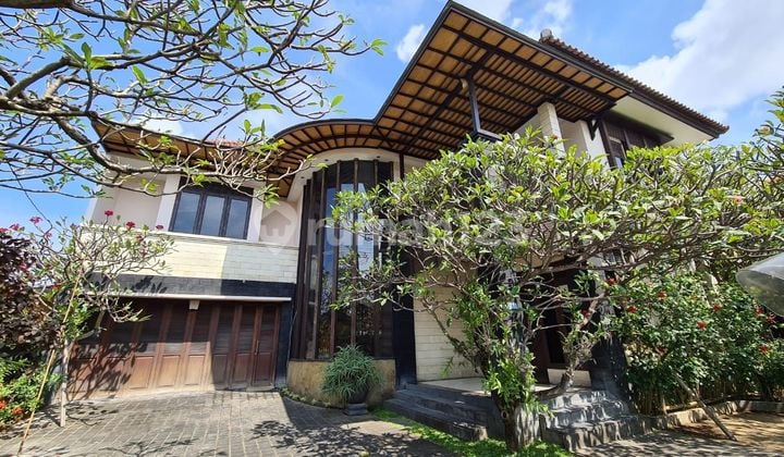 TOP DEAL DI JUAL RUMAH MEWAH LOKASI RENON DENPASAR SELATAN