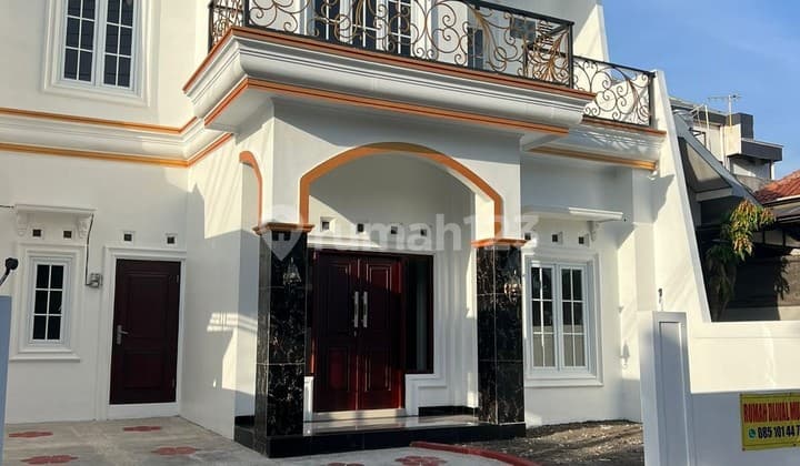 Rumah Murah 2 Lantai Siap Huni Desain Mewah