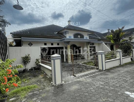 Rumah 4Kt Dalam Perumahan Dekat Rs Condongcatur