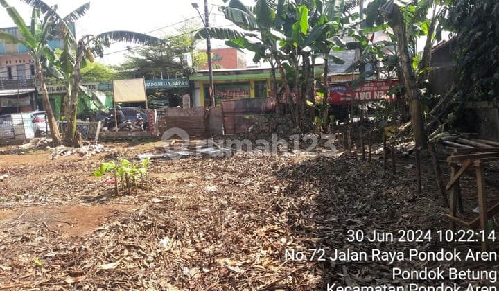 Land in a Hook Position Suitable for Shop Houses/Supermarkets/Gas Stations in Pondok Aren, South Tangerang