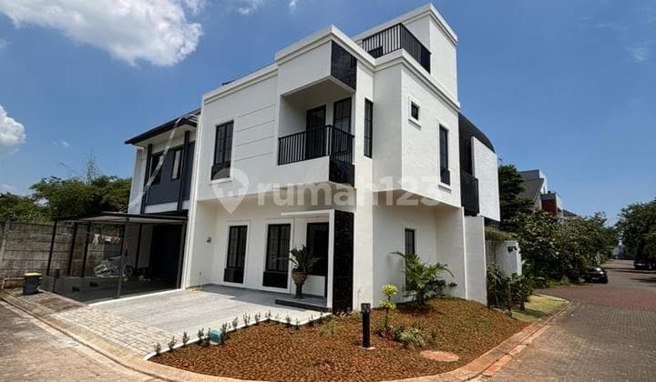 Rumah Hook 2 Lantai Kireina Park BSD City. Siap Huni