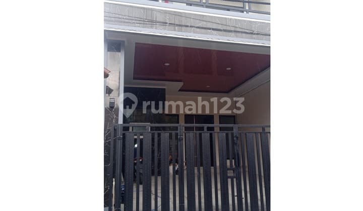 Bonus AC House in Serpong Regency Melati Mas, South Tangerang