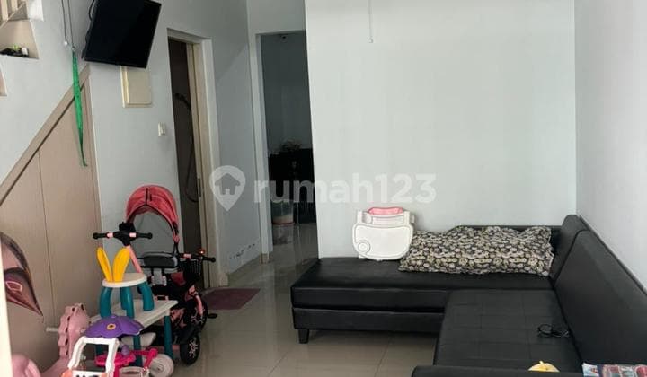 Di JUAL CEPAT RUMAH RESIDENCE ONE BSD 2 1/2 LANTAI SUDAH RENOVASI BAGUS RAPI