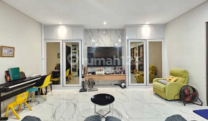 Rumah 2 Lantai Furnished SHM di BSD Foresta, Tangerang
