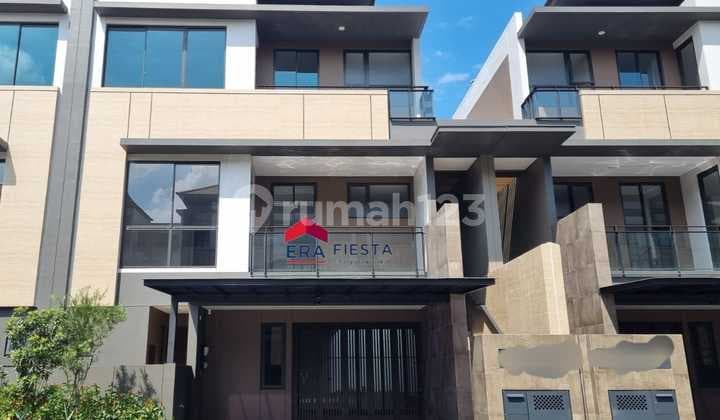 Rumah 3 Lantai Baru di Zora, Tangerang