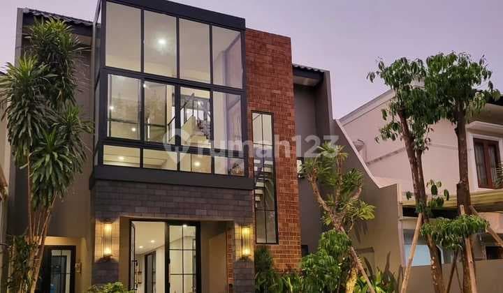 RUMAH BARU SIAP HUNI JARANG ADA DI BSD BRAND NEW HOUSE di VERSAILES BSD CITY