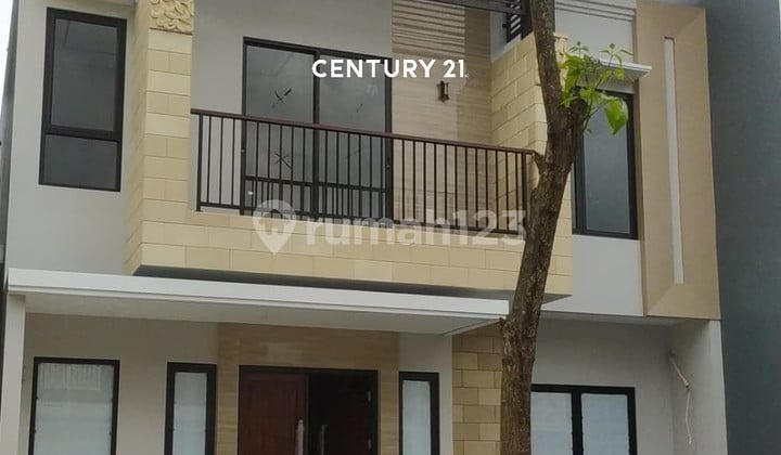 Rumah 2 Lantai Siap Huni di Cluster Summerblis Lippo Cikarang