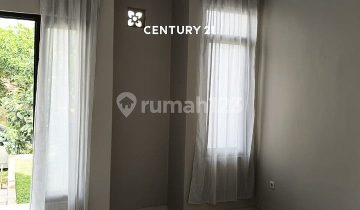 Rumah Bagus Semi Furnish Siap Huni Di Beverly Lippo Cikarang