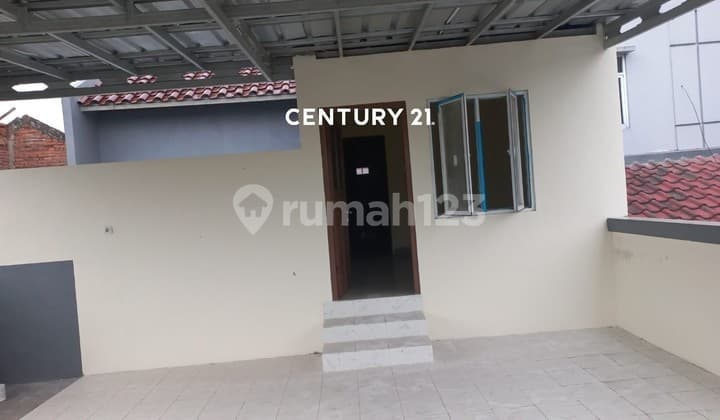 RUMAH BAGUS 2 LANTAI SIAP HUNI DI MEADOW GREEN LIPPO CIKARANG