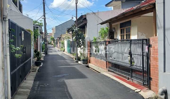 Dijual Rumah Cantik Di Taman Galaxy