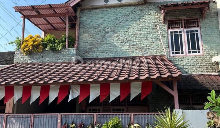 Rumah 2 Lantai Furnished 5 Menit Akses LRT di Jaka Mulya, Bekasi