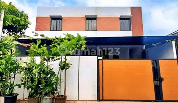 Kost 2 Lantai Dekat Taman Ismail Marzuki Cikini, Jakarta Pusat