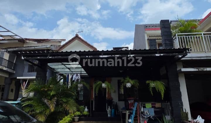 Rumah Asri Siap Huni Dalam Cluster di Kota Wisata Cibubur, Bogor