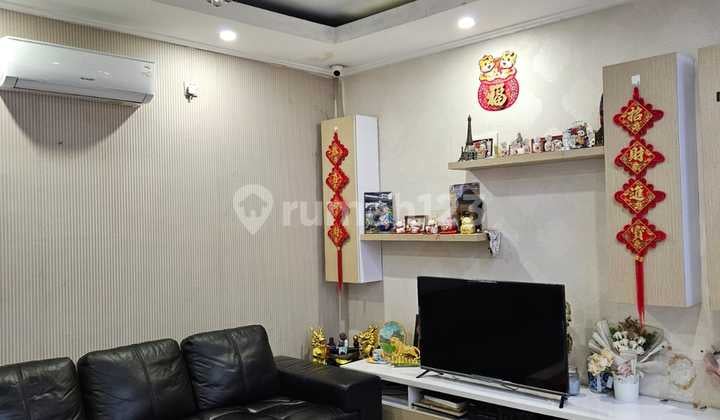 Dijual Rumah Taman Palem Lebar 6, Semifurnish, 3 Lantai