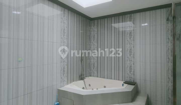 For Sale Luxury House Main Road Kota Baru Parahyangan