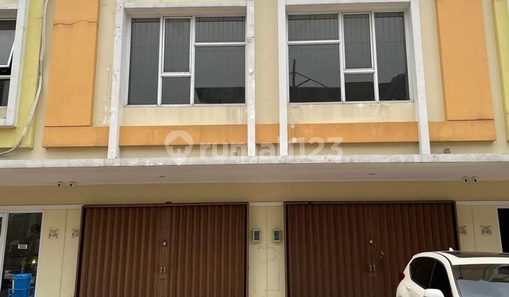 Ruko gandeng 2 unit siap huni