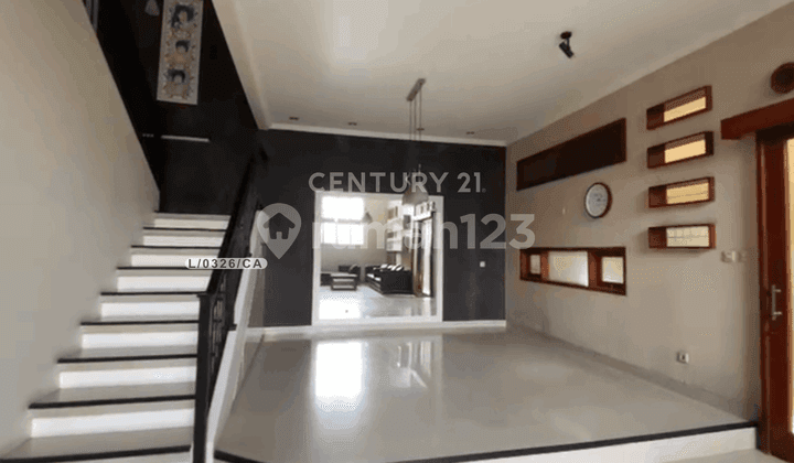 Rumah 2 Lantai Furnsihed Siap Huni di Taman Kopo Indah 3 Bandung