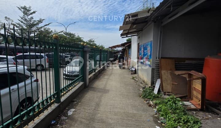 Jual Tanah dengan Bangunan Tua Strategis di Paskal Bandung