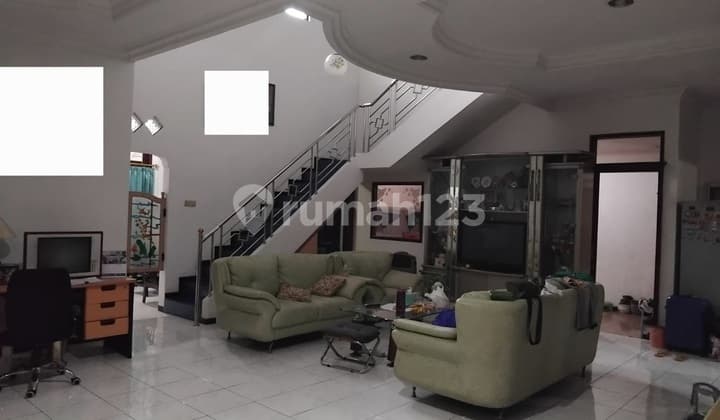 Dijual Rumah Lokasi Tengah Kota Jl. Sosrokartono Kudus