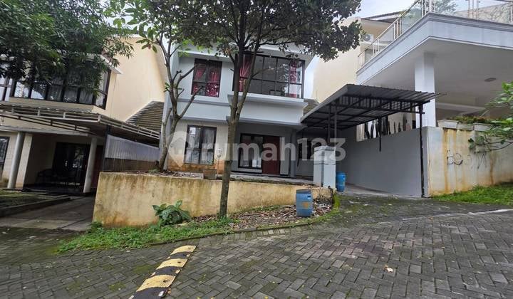 Disewakan Rumah 2 Lantai Perum Pandanaran Hills Tembalang