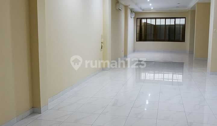 Disewakan Ruko Tengah Kota di Jl. Plampitan Semarang