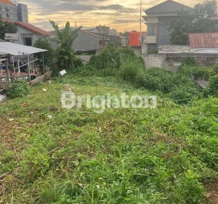 The land location is very strategic, close to the toll road in Jatiwarna, Bekasi.