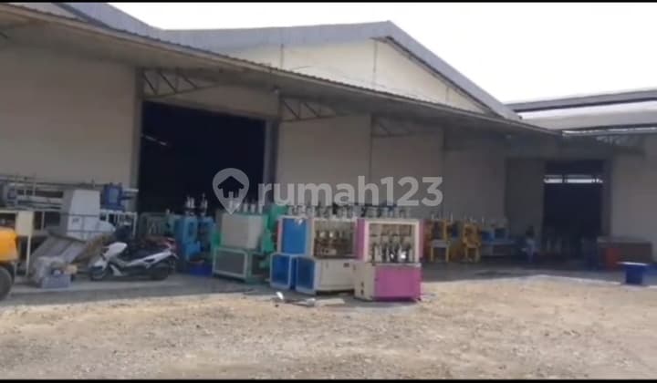 Dijual Gudang Ex Grment di Cikupa Tangerang