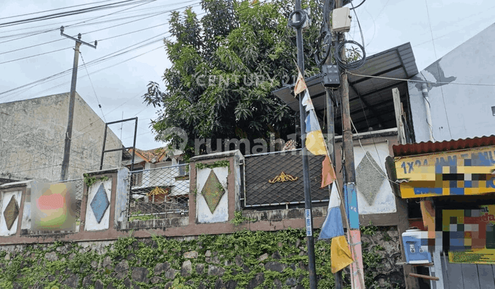 Hunian Tua Kaujon Serang Dekat Alun Alun